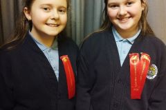 Deuawd-Bl-9-ac-iau-1.-Emmi-Roberts-a-Catrin-Williams